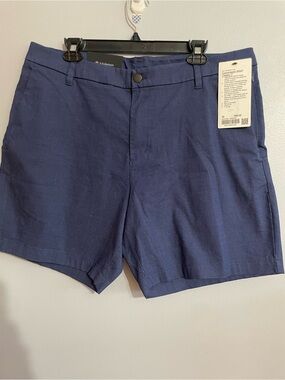 lululemon athletica Men's Classic Navy Flat-Front Shorts